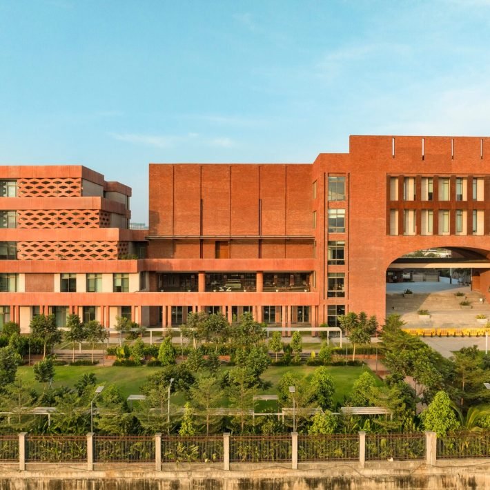 EDI WCI © NOUGHTS AND CROSSES (9)