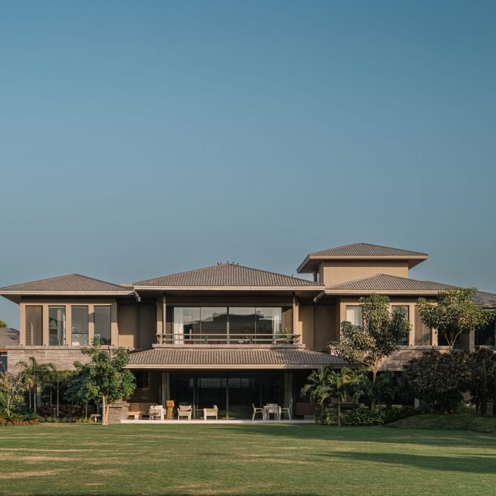 Residence by RplusR-21